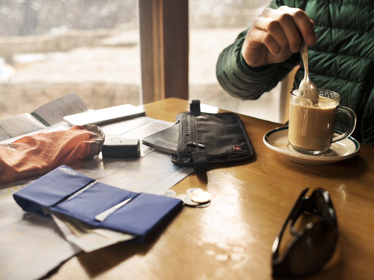 RFID-BLOCKING WAIST STASH #1268BLK